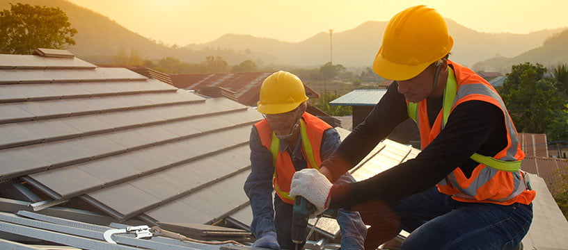 What-You-Should-Know-Before-Hiring-a-Roofer