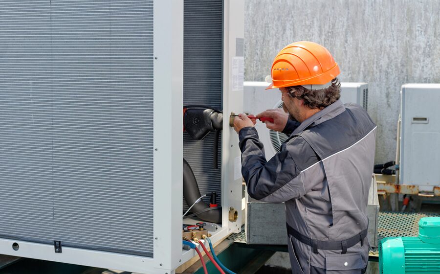 6 Factors To Consider When Hiring HVAC Specialists